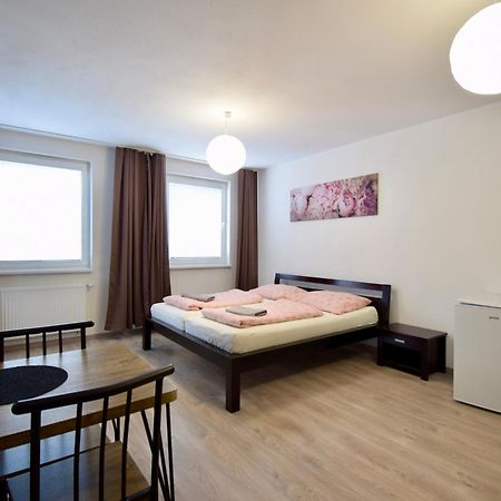 Apartman Zlatovska 22B Trenčín Exterior foto