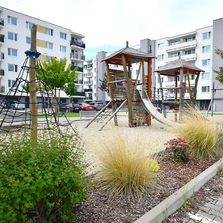 Apartman Zlatovska 22B Trenčín Exterior foto